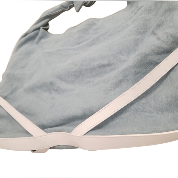 Burberry Prorsum Light Blue Linen & White Leather Large Tote - Picture 7 of 16